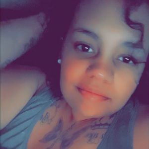 Meet your Posher, Carlita